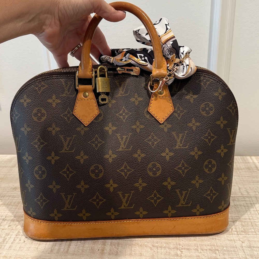 Louis Vuitton Monogram Canvas Alma PM with Lock & Key - Picture 6 of 12